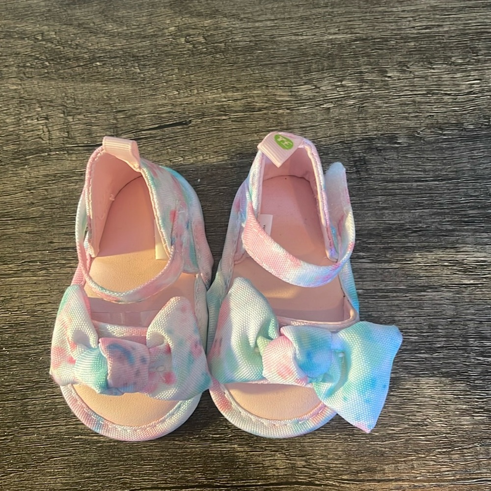 First Steps infant sandals/crib shoes - size 0-3 mths - NWOT